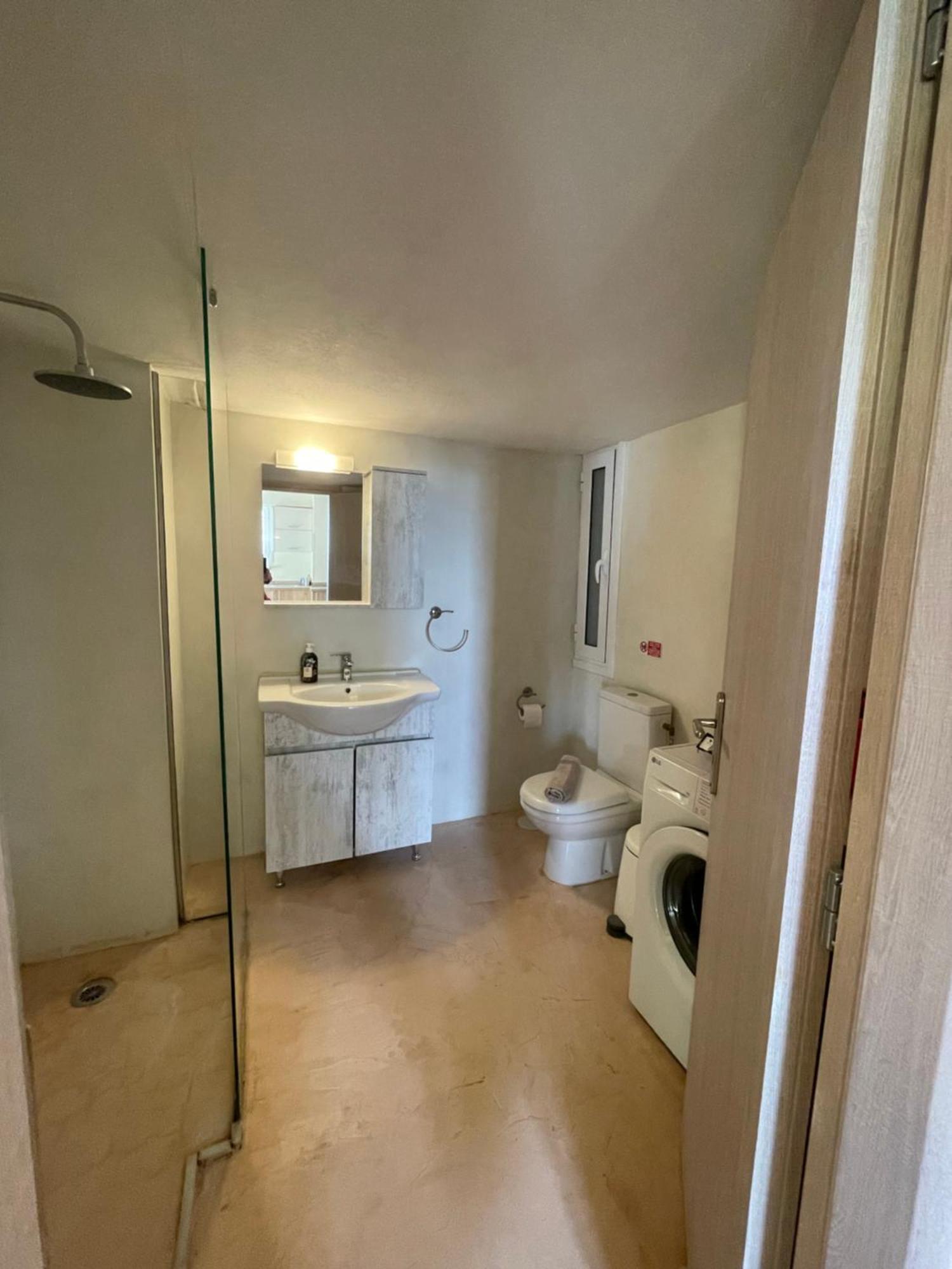 Cozy Apartment Near Metro-Athens View ภายนอก รูปภาพ